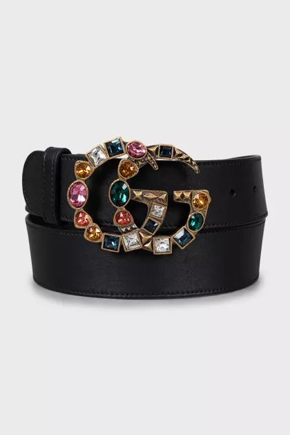 Leather belt with rhinestones on the buckle
