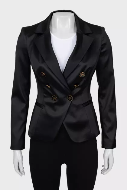 Fitted jacket with tag