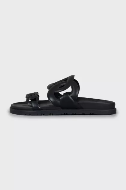 Extra flip flops with tag