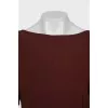 Dress with V-neck on the back