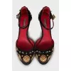 Textile shoes with medium heels