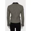 Fitted jacket with a relief pattern