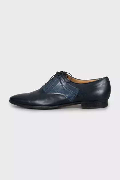 Men's blue shoes with embossed leather