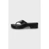 Leather flip flops with silver logo