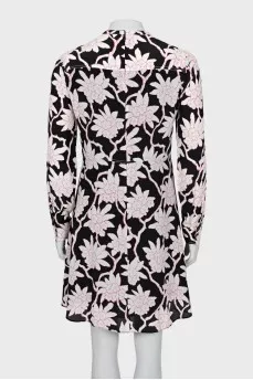 Silk dress with buttons