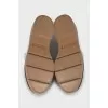 White shoes with twist buckle