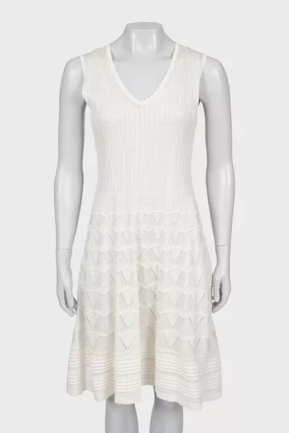 White knitted sleeveless dress