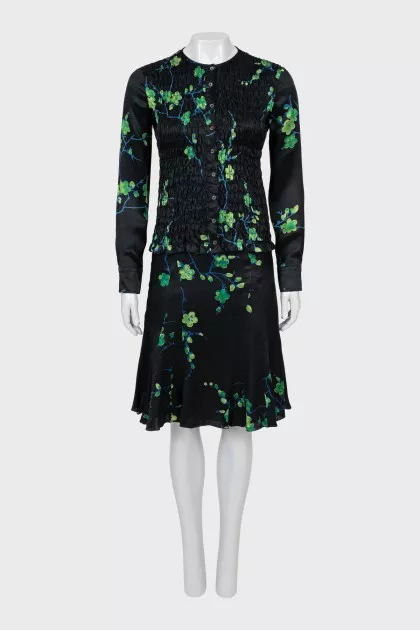 Silk suit in floral print