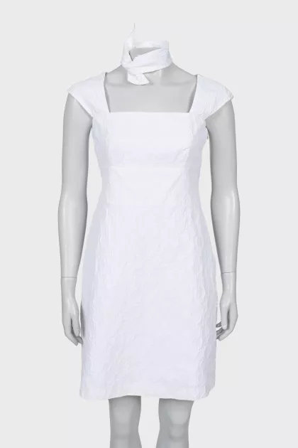 White dress with relief pattern