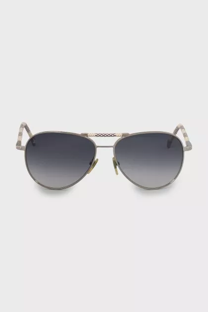 Aviator sunglasses with diopters