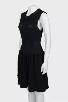 Fitted sleeveless dress