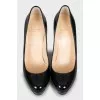 Patent leather shoes with tag