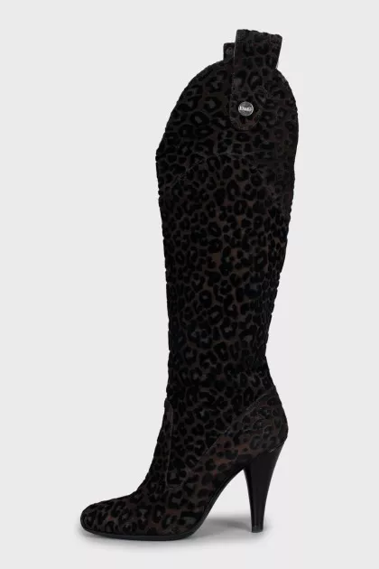 Textile boots in animal print