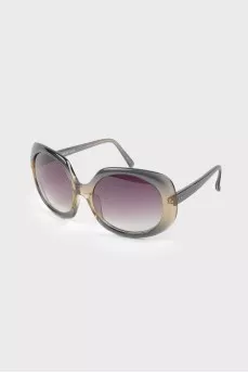 Oval sunglasses
