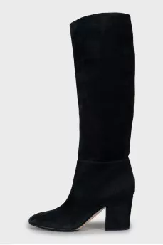 Suede boots with medium heels