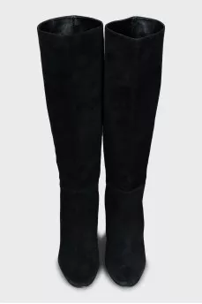 Suede boots with medium heels