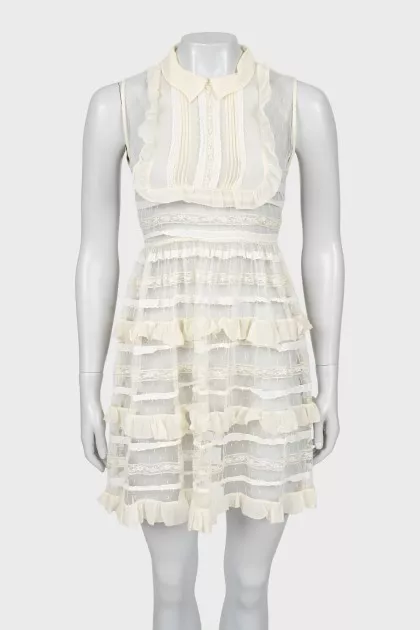 Mesh dress with ruffles