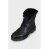 Insulated leather boots with laces