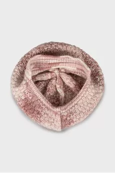 Knitted hat with a visor
