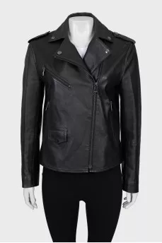 Leather jacket with a fitted cut