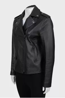 Leather jacket with a fitted cut