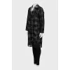 Straight coat in a combined print