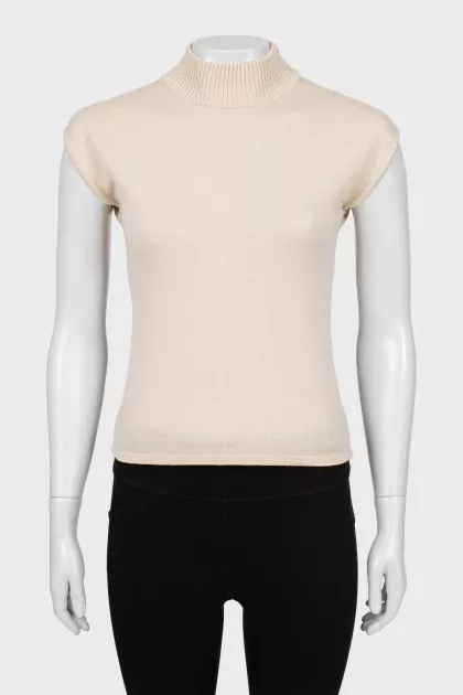 Knitted vest with a high neck