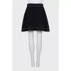 Fitted skirt with contrast seams