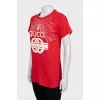 Fitted T-shirt decorated with rhinestones