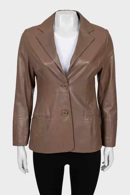 Leather jacket with fitted cut