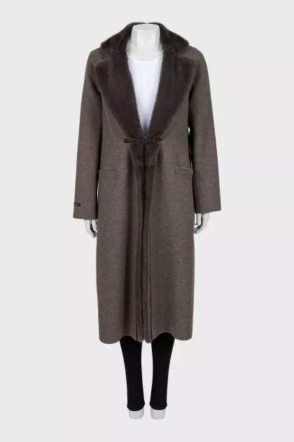 Wool coat with fur inserts