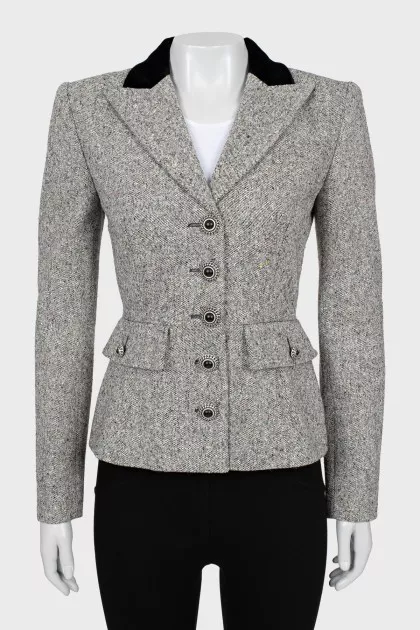 Fitted jacket with metal buttons
