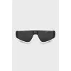 Sunglasses with removable curtain