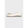 Leather ballet flats with gold logo, with tag