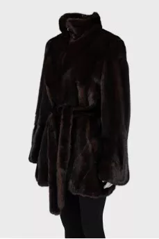 Loose-fitting fur coat with a belt