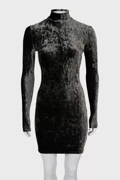 Velour dress with long sleeves