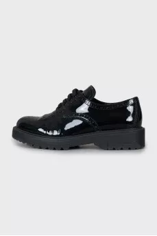 Patent leather brogues