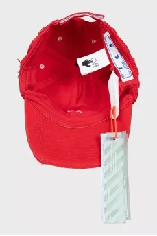 Cap with embroidered logo with tag