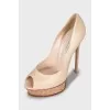 Leather platform shoes with pattern