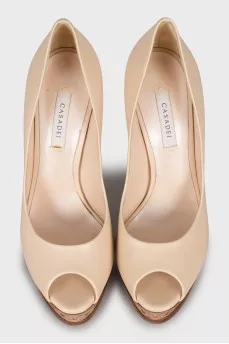 Leather platform shoes with pattern