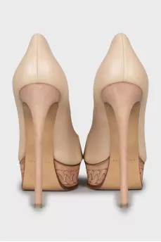 Leather platform shoes with pattern