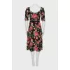 Fitted dress with floral print