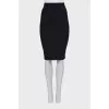 Pencil skirt with raised seams