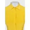 Yellow dress elongated at the back