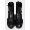 Leather boots with zip