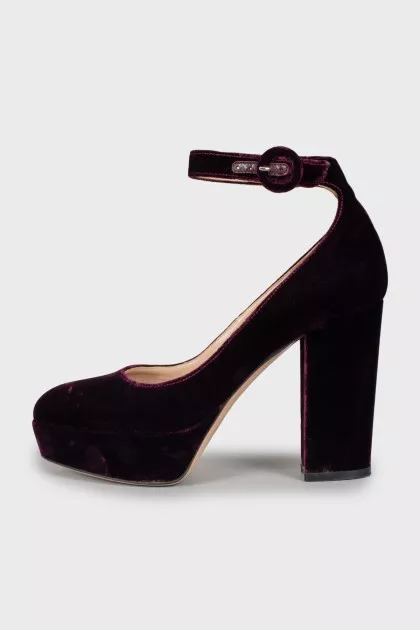 Velour high heel shoes