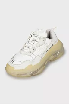 Кросівки білого кольору Triple S