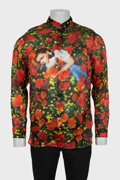 Men's shirt long at the back