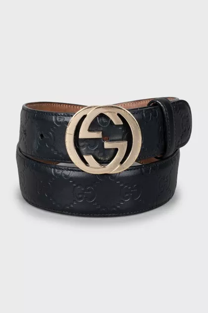 Belt with embossed print on leather