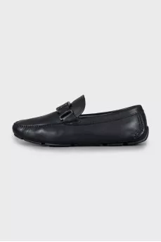 Men's loafers with metal logo